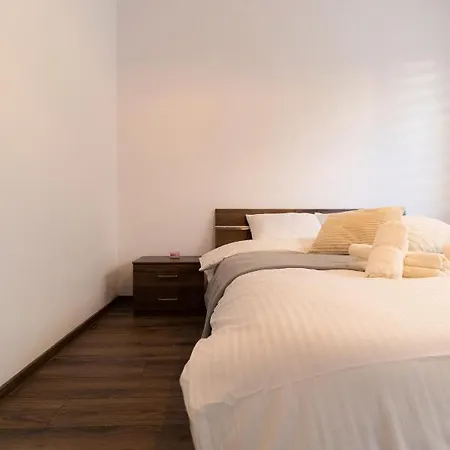 The Nook - Only 15 Mins To Poiana Brasov Risnov