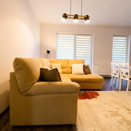 Apartment The Nook - Only 15 Mins To Poiana Brasov Risnov