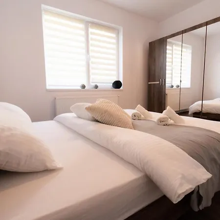 The Nook - Only 15 Mins To Poiana Brasov Risnov